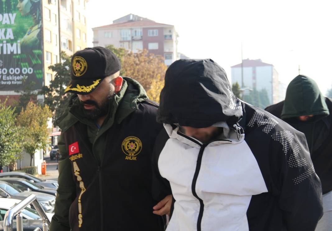 Büyük fuhuş operasyonu: 18 kişi tutuklandı! 2